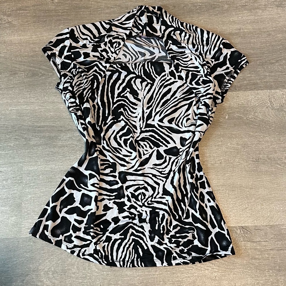 Y2K Zebra Print Flourish Top Square Nexk